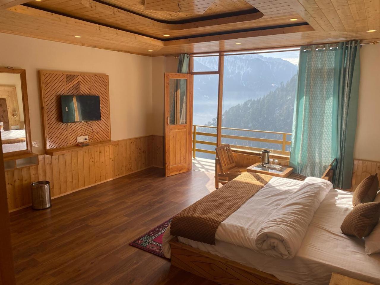 The Sky Walk 3* Manali (Himachal Pradesh)
